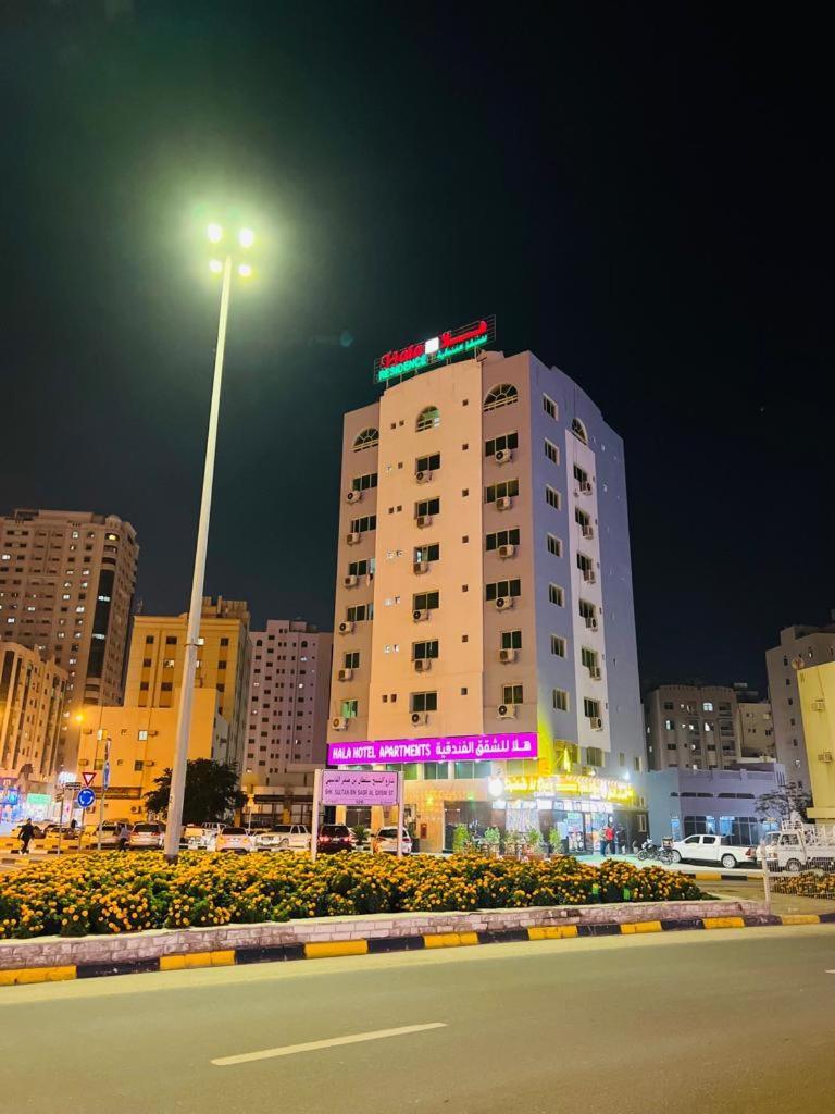 Hala Hotels Apartments Sharjah Exteriör bild